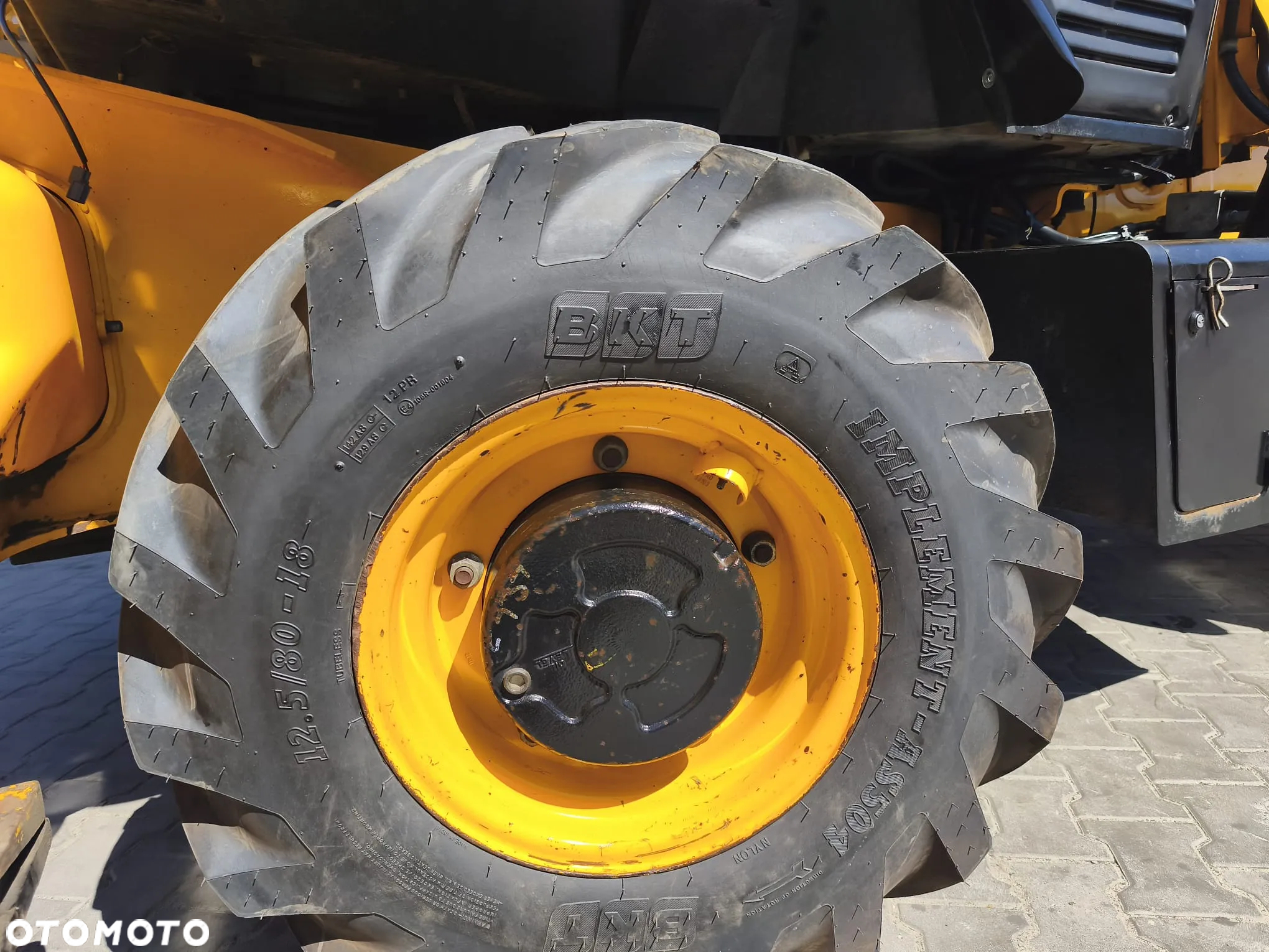 JCB 2CX - 6