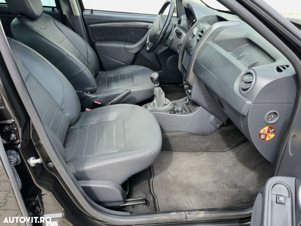Dacia Duster dCi 110 FAP 4x4 Prestige - 10