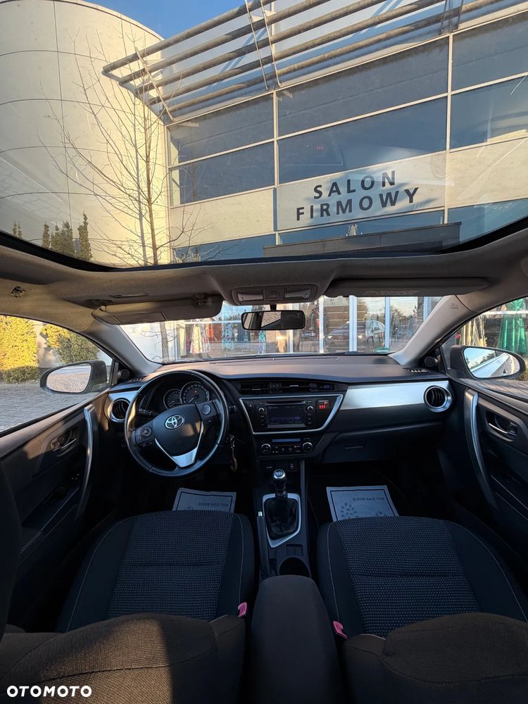 Toyota Auris 1.6 Executive - 6