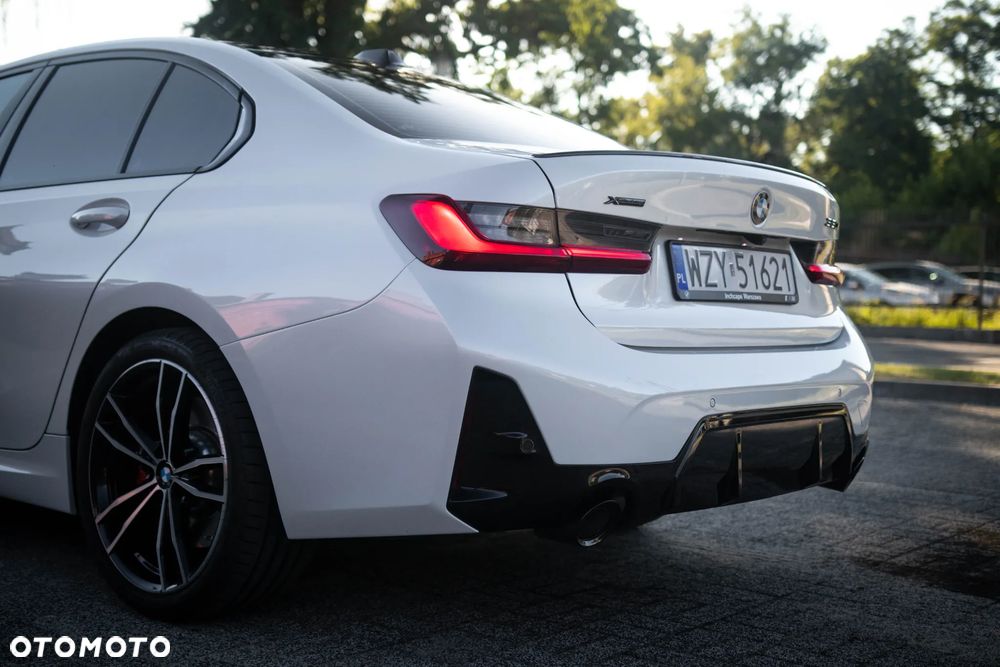 BMW Seria 3 330i xDrive M Sport - 15