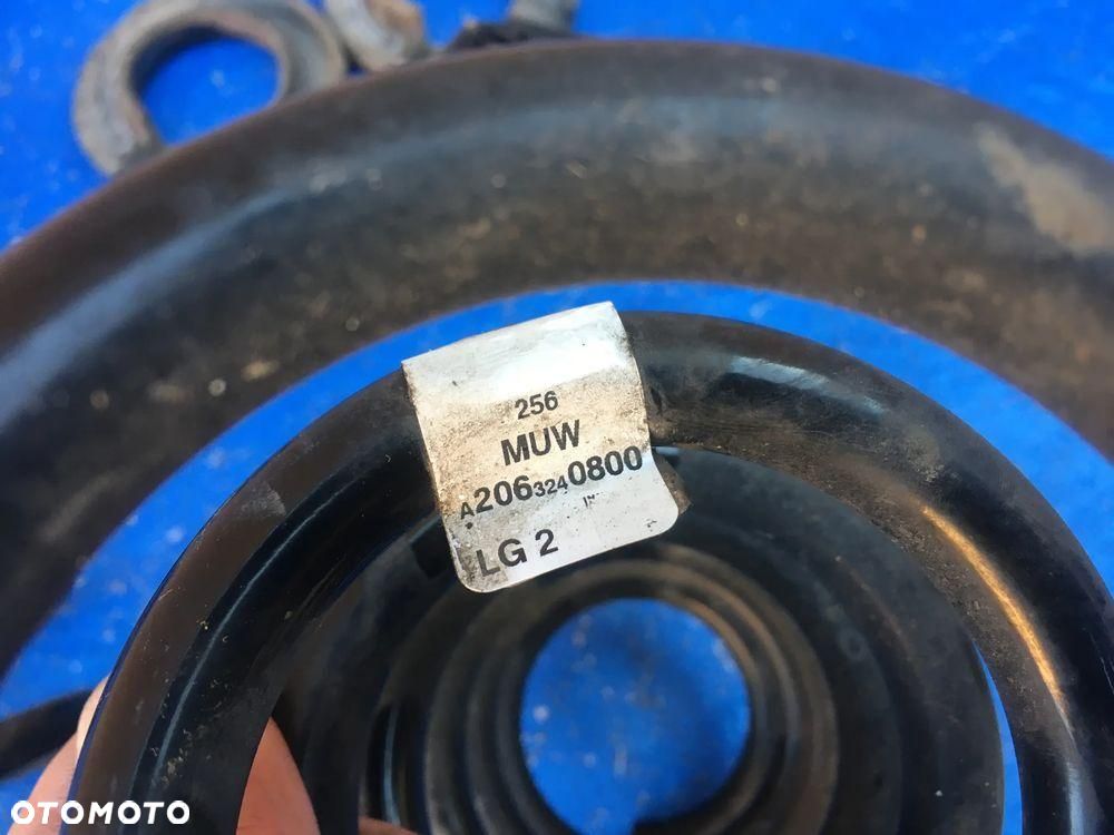 Mercedes C Klasa W206 Sedan Sprężyna Sprężyny Tył Prawa Lewa A2063240800 - 4