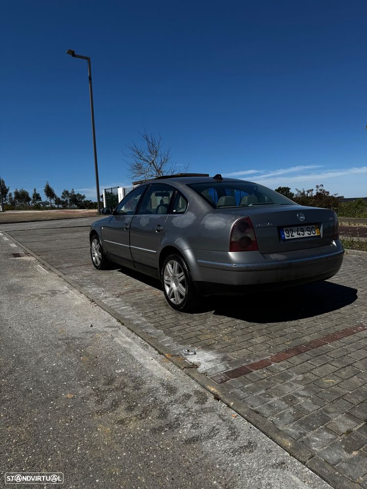 VW Passat 1.9 TDi Highline — photo 5