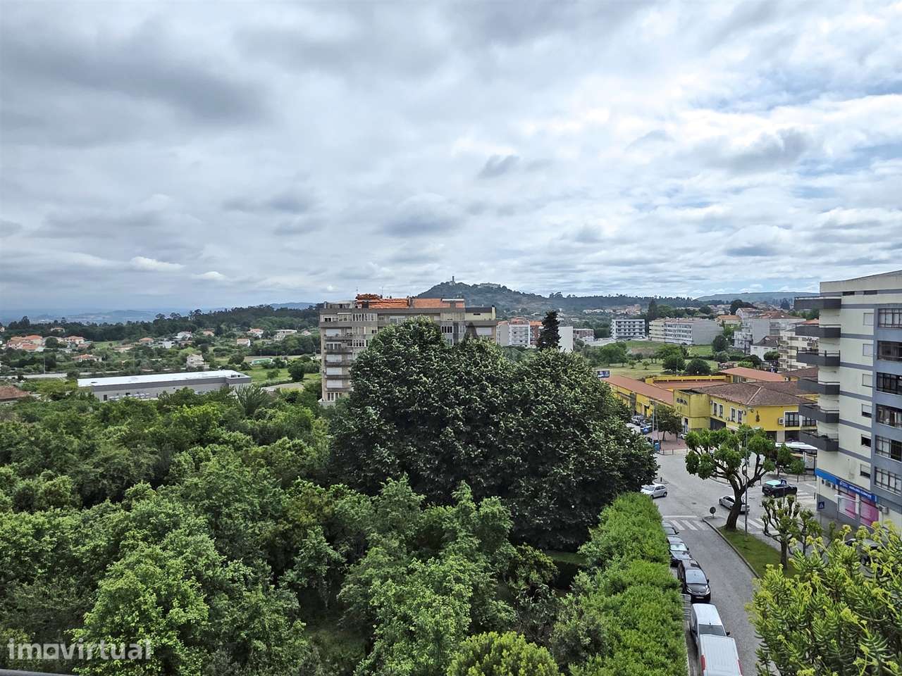 Apartamento T3 para arrendar no centro de Mangualde - Grande imagem: 5/12