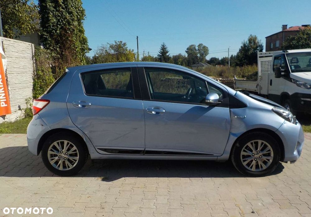 Toyota Yaris - 17
