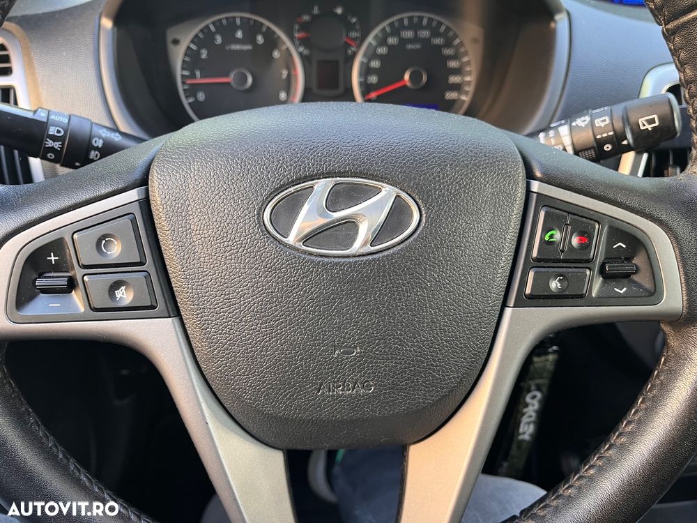 Hyundai i20 - 27