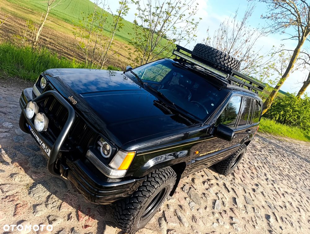 Jeep Grand Cherokee - 40