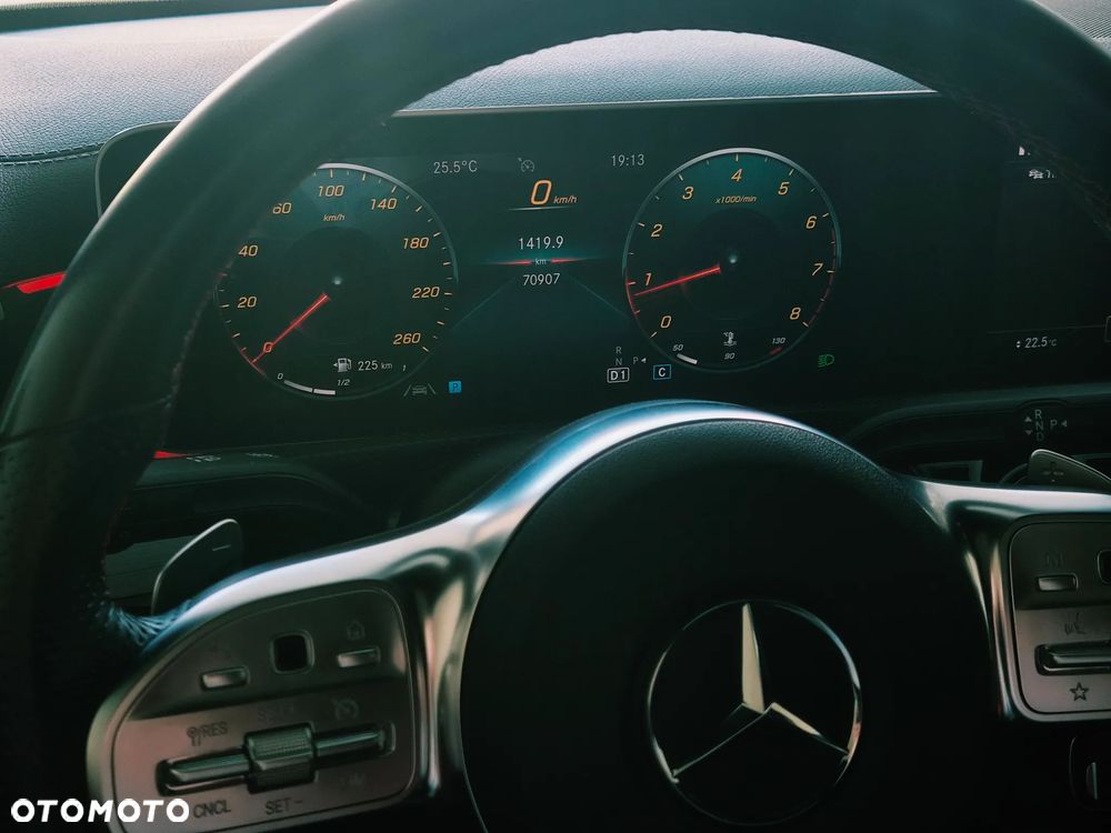 Mercedes-Benz CLA 200 7G-DCT - 21