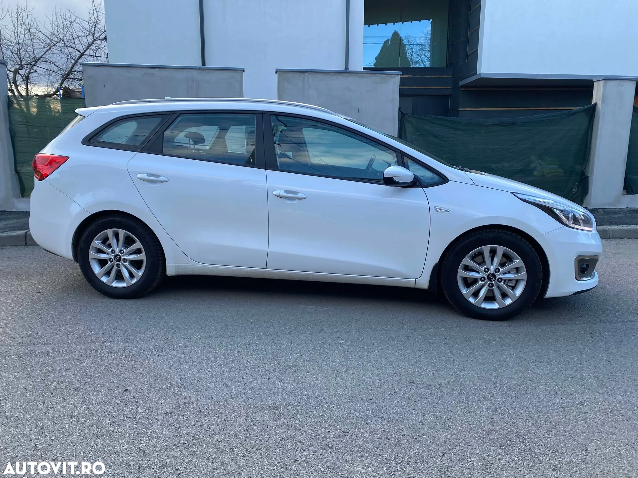 Kia Ceed 1.6 CRDi 128 Spirit - 5