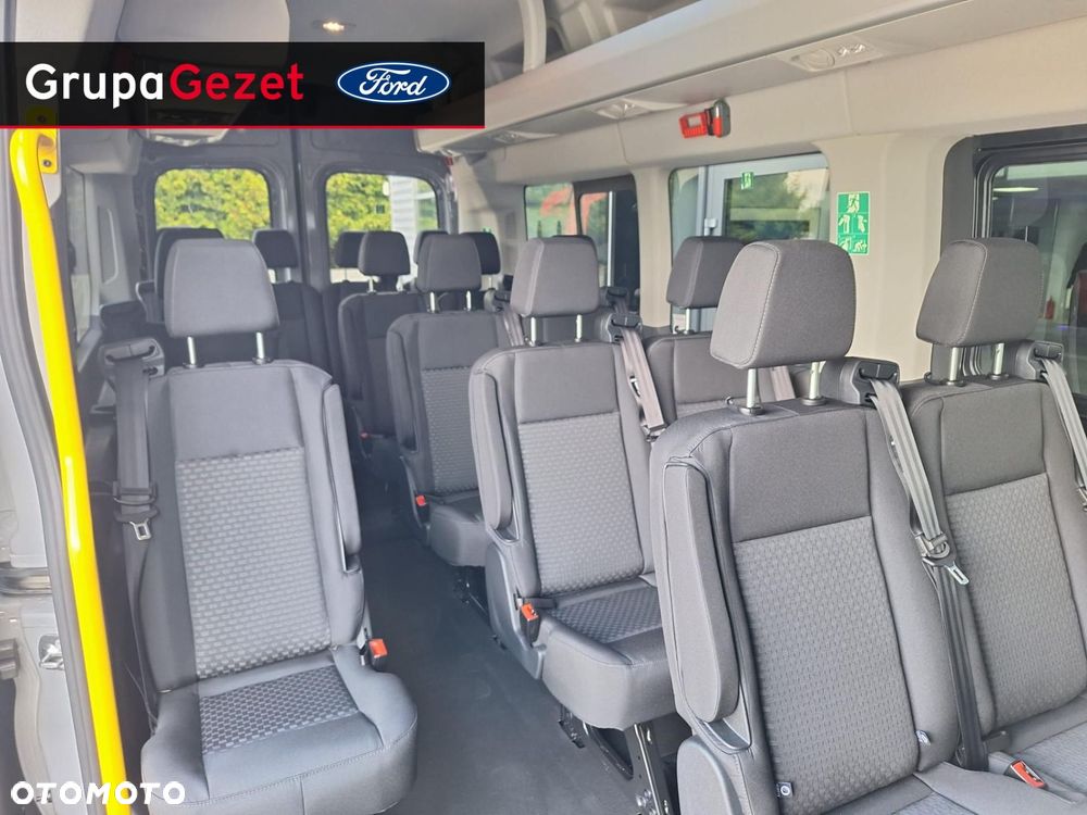 Ford Transit - 18