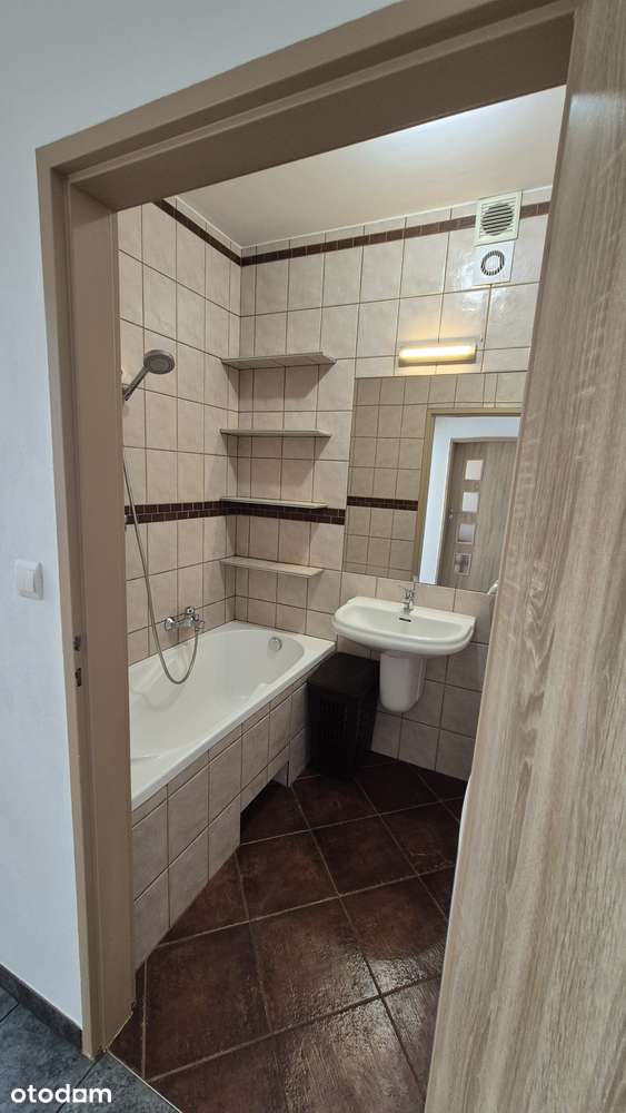 Mieszkanie dwupokojowe z balkonem na Woli