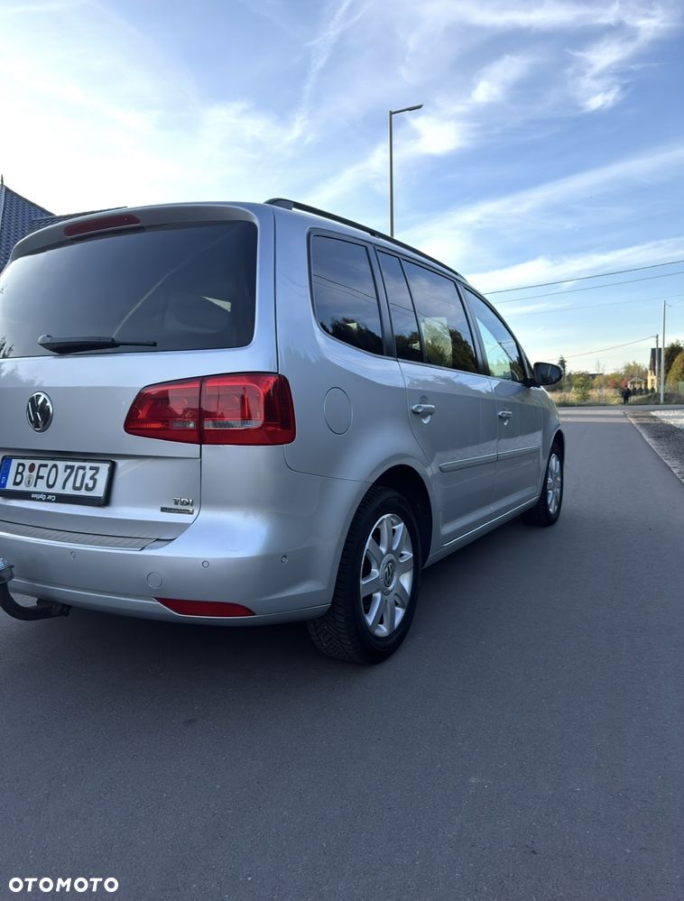 Volkswagen Touran 1.6 TDI DPF BlueMotion Technology Highline - 6