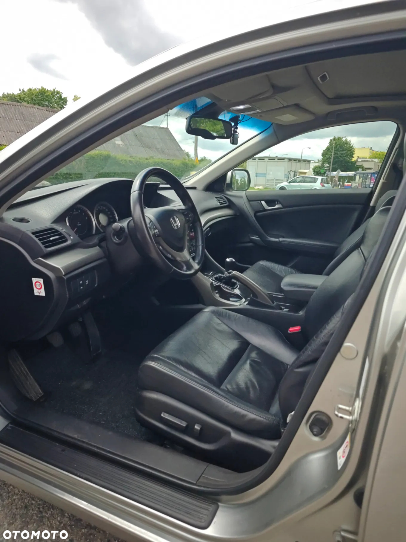 Honda Accord 2.0 Executive - 14