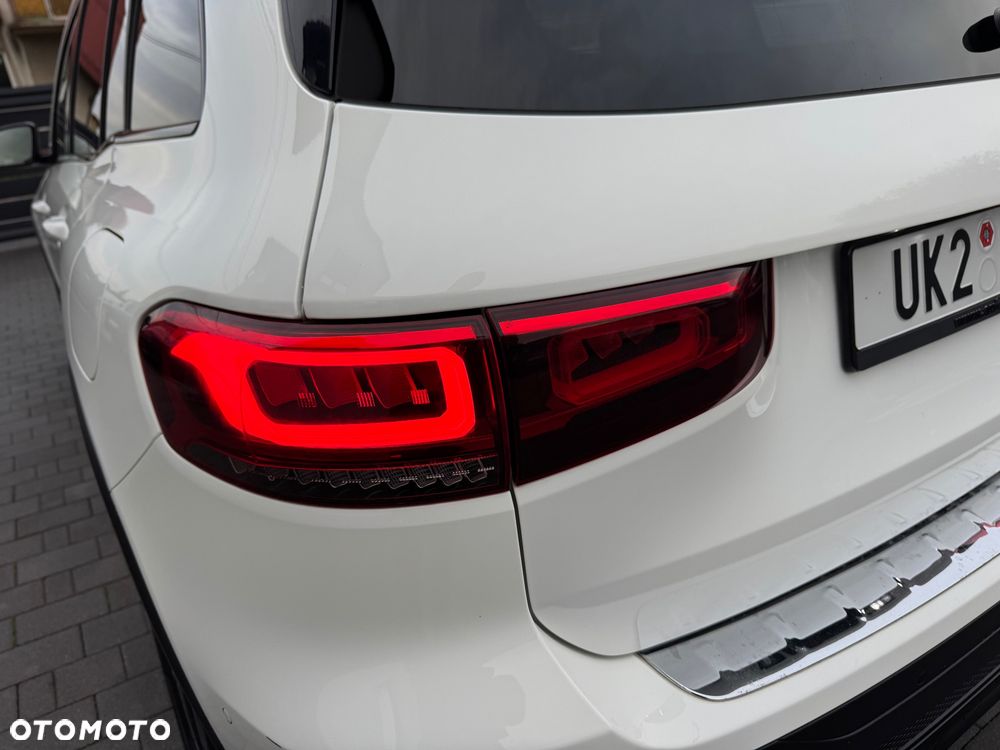 Mercedes-Benz GLB 250 4Matic 8G-DCT AMG Line - 38