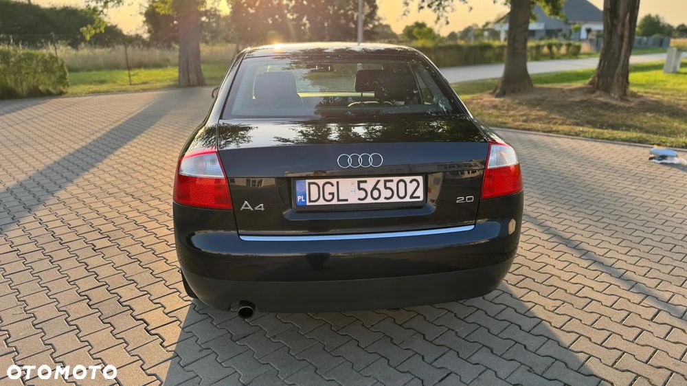 Audi A4 Limousine - 7