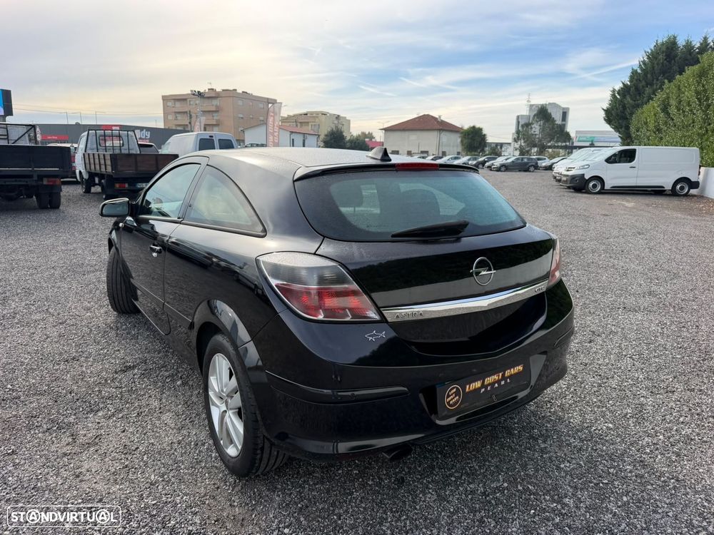 Opel Astra GTC 1.7 CDTi - 4