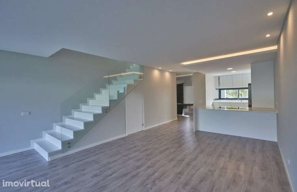 Moradia moderna com Jardim Privativo. - Grande imagem: 4/8