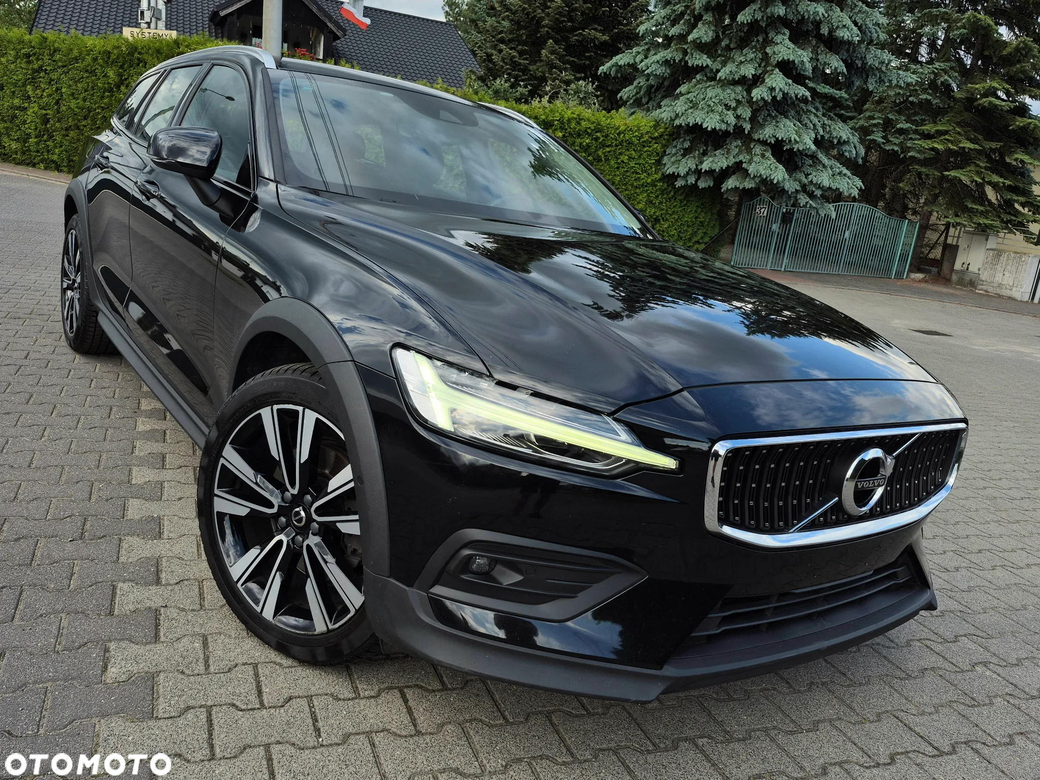 Volvo V60 Cross Country Plus B5 B AWD - 30