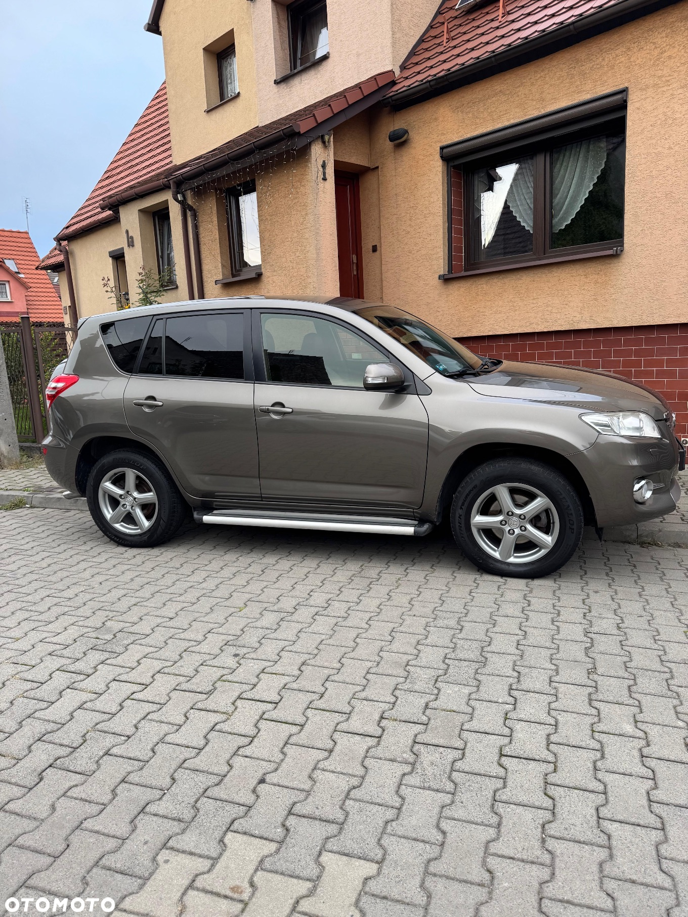 Toyota RAV4 - 9