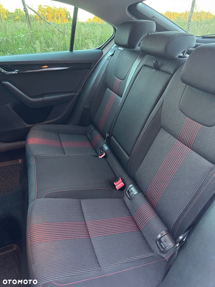 Skoda Octavia 1.5 TSI ACT Style - 22