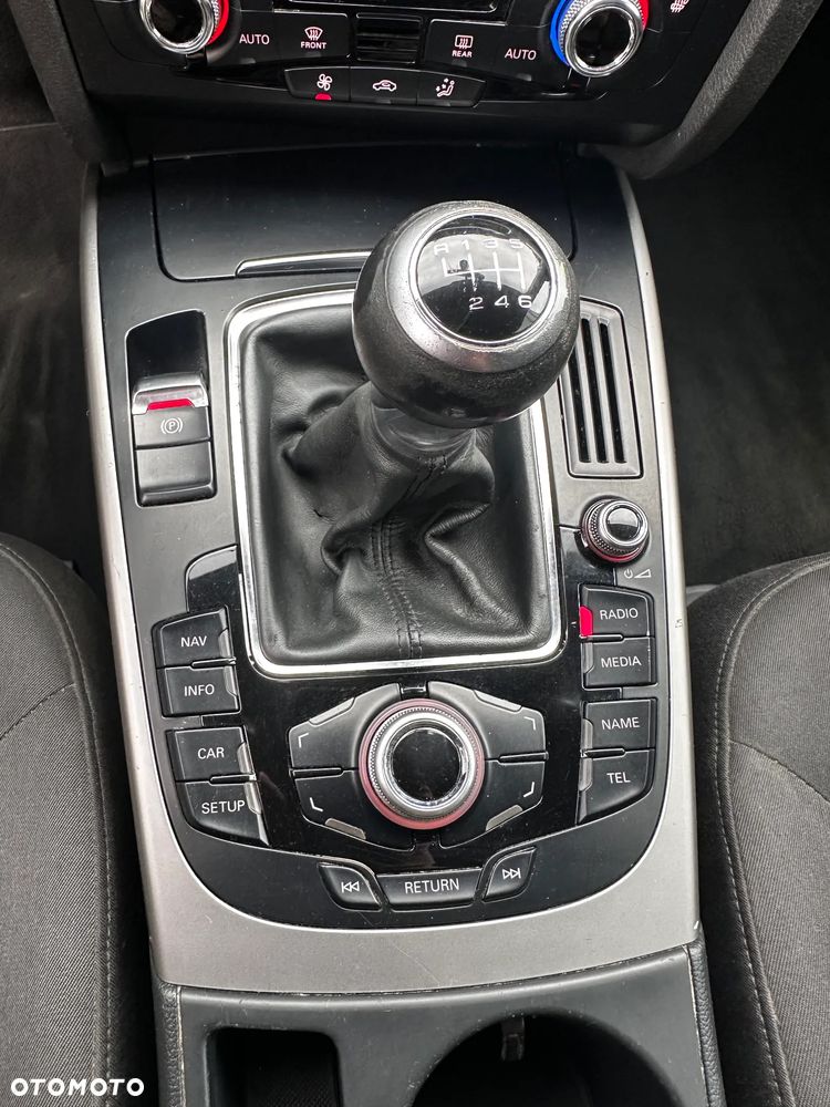 Audi A4 Avant 2.0 TDI DPF clean diesel Ambiente - 22