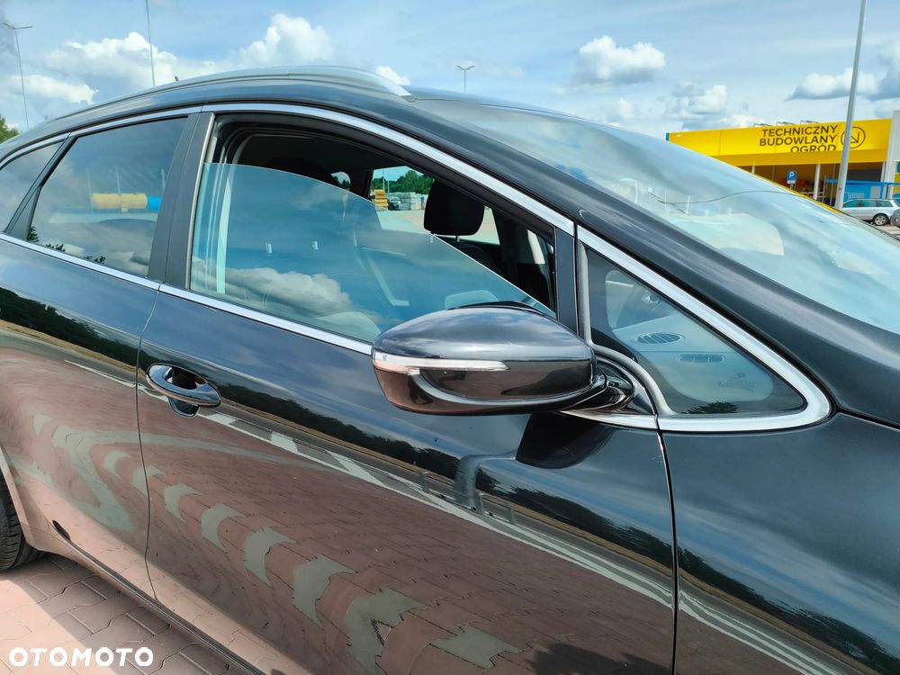 Kia Ceed - 6