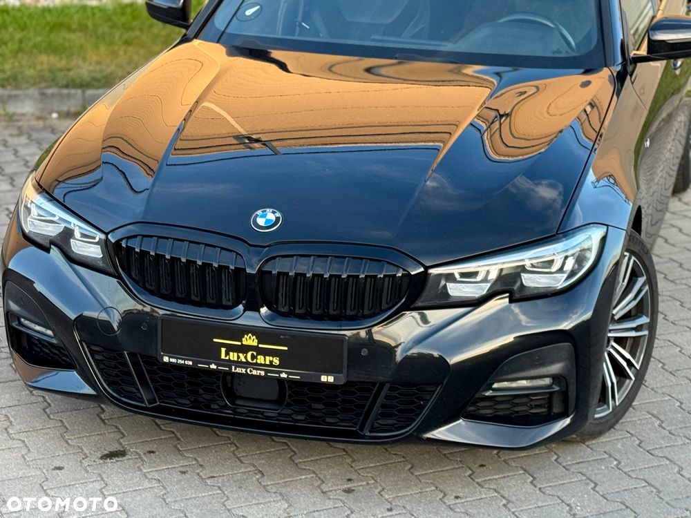 BMW Seria 3 320d Touring xDrive M Sport - 4