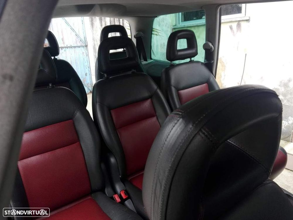 Ford Galaxy TDI Ghia - 8