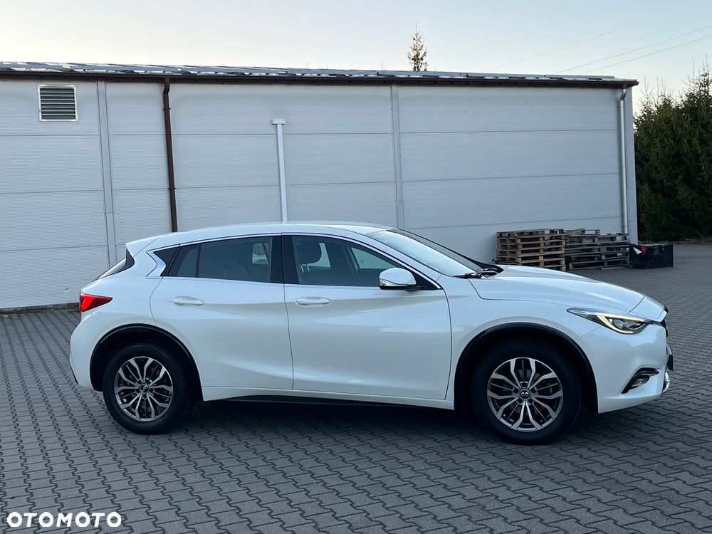 Infiniti Q30 1.5d Business Executive - 33