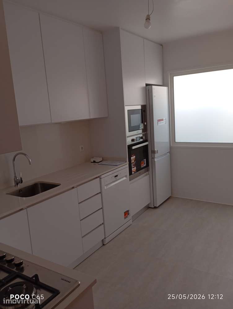 T2 com garagem, elevador e eficiência energética B- - Grande imagem: 2/14