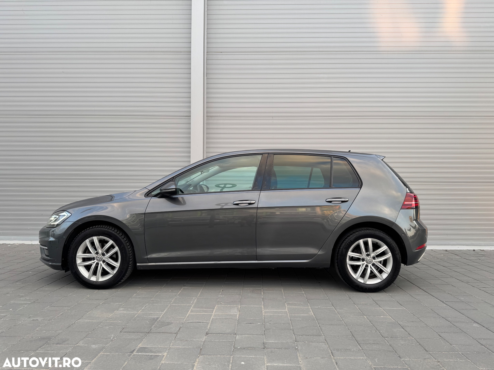 Volkswagen Golf Variant 1.6 TDI (BlueMotion Technology) DSG Comfortline - 23