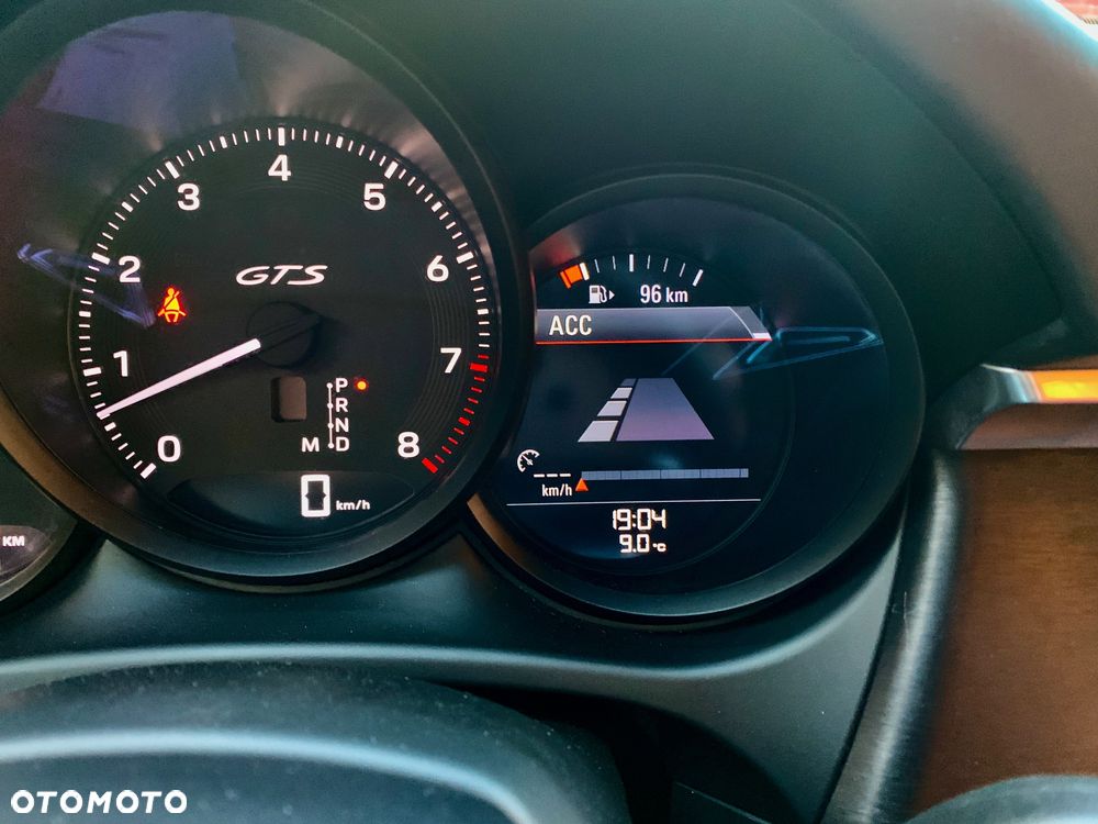 Porsche Macan GTS PDK - 26