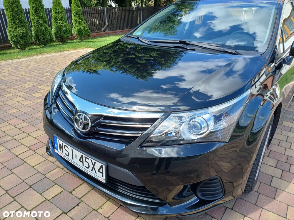 Toyota Avensis 2.0 D-4D Active - 1