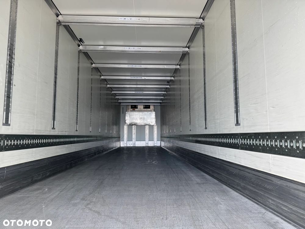 Krone Chłodnia ,Doppelstock ,Wynajem,  Carrier Vector 1550 - 12