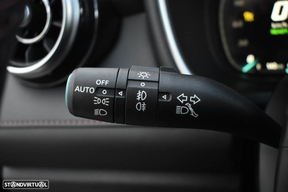 MG EHS 1.5 T-GDI Plug-in Hybrid Luxury - 28