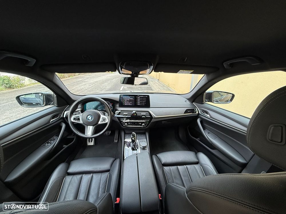 BMW 530 e Pack Desportivo M - 41