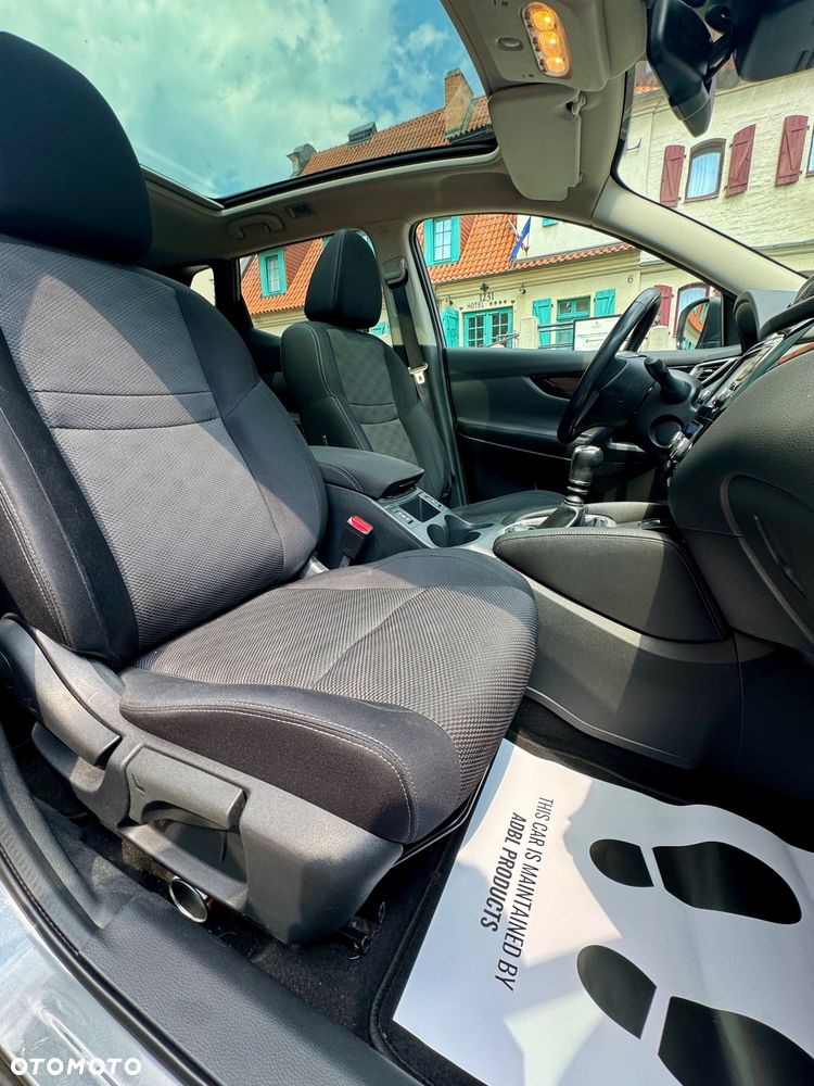 Nissan Qashqai 1.2 DIG-T N-Connecta EU6 - 16
