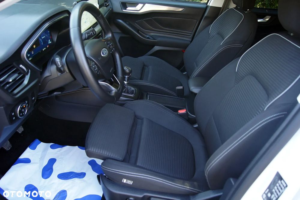 Ford Focus 1.5 EcoBlue STart-Stopp-System TITANIUM - 23