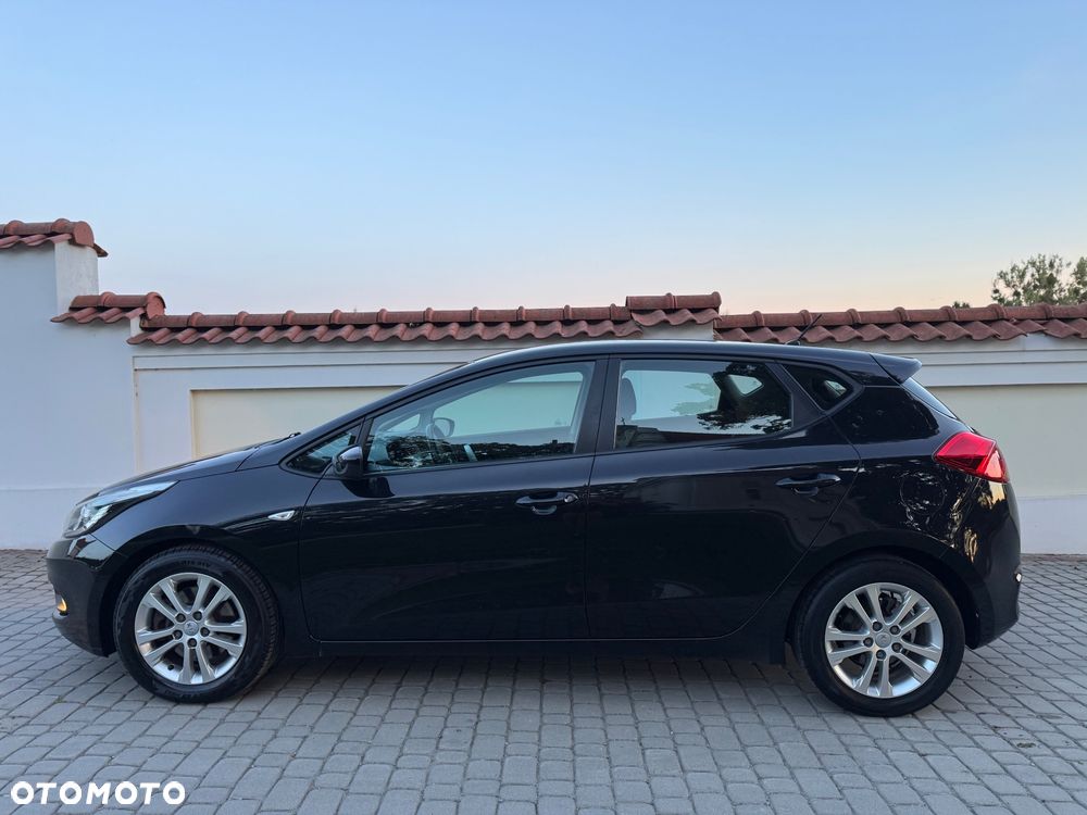 Kia Ceed - 14