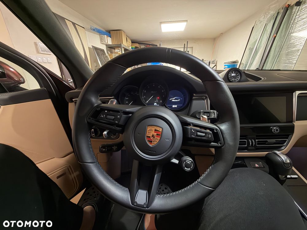 Porsche Macan T - 18