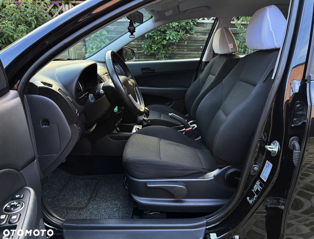 Hyundai i30 1.4 Comfort - 14
