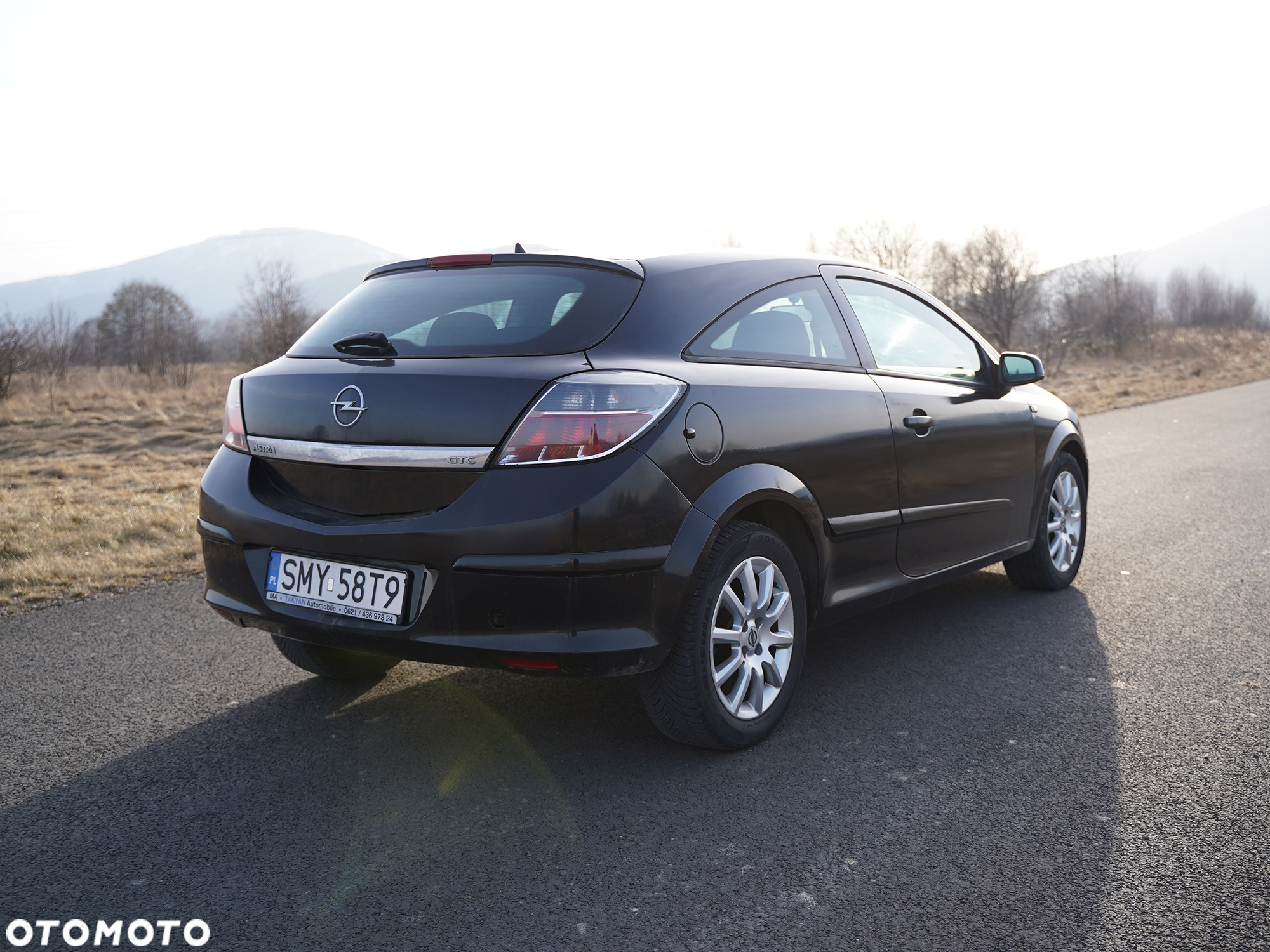 Opel Astra III GTC 1.6 Enjoy - 4