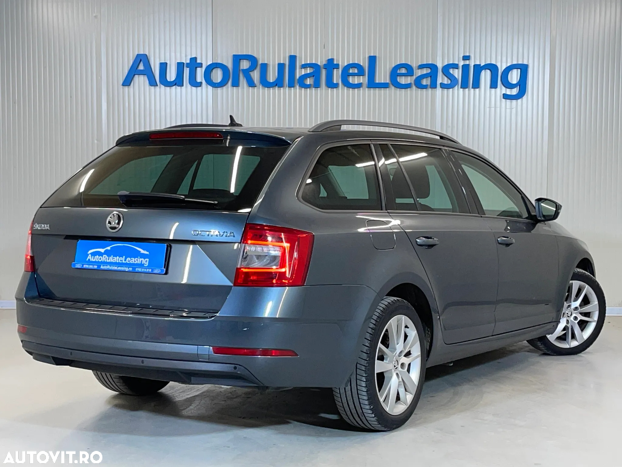 Skoda Octavia Combi Diesel 1.6 TDI DSG Style - 3