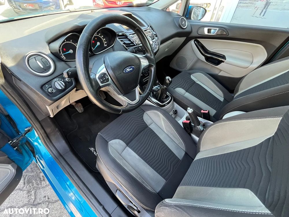 Ford Fiesta 1.0 EcoBoost S&S TITANIUM - 5