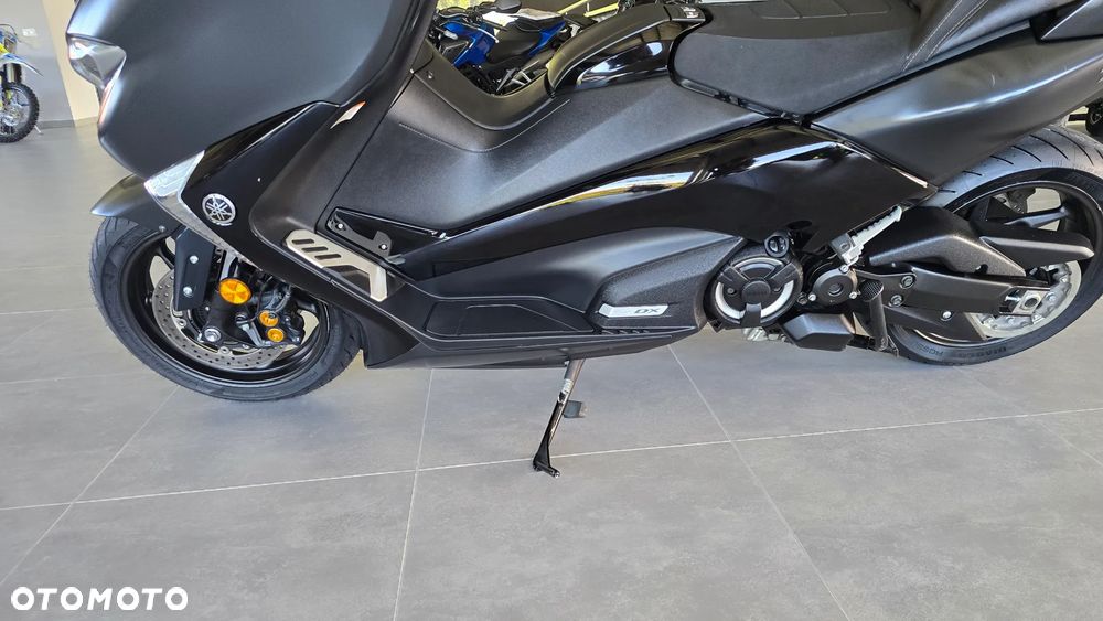 Yamaha Tmax - 13