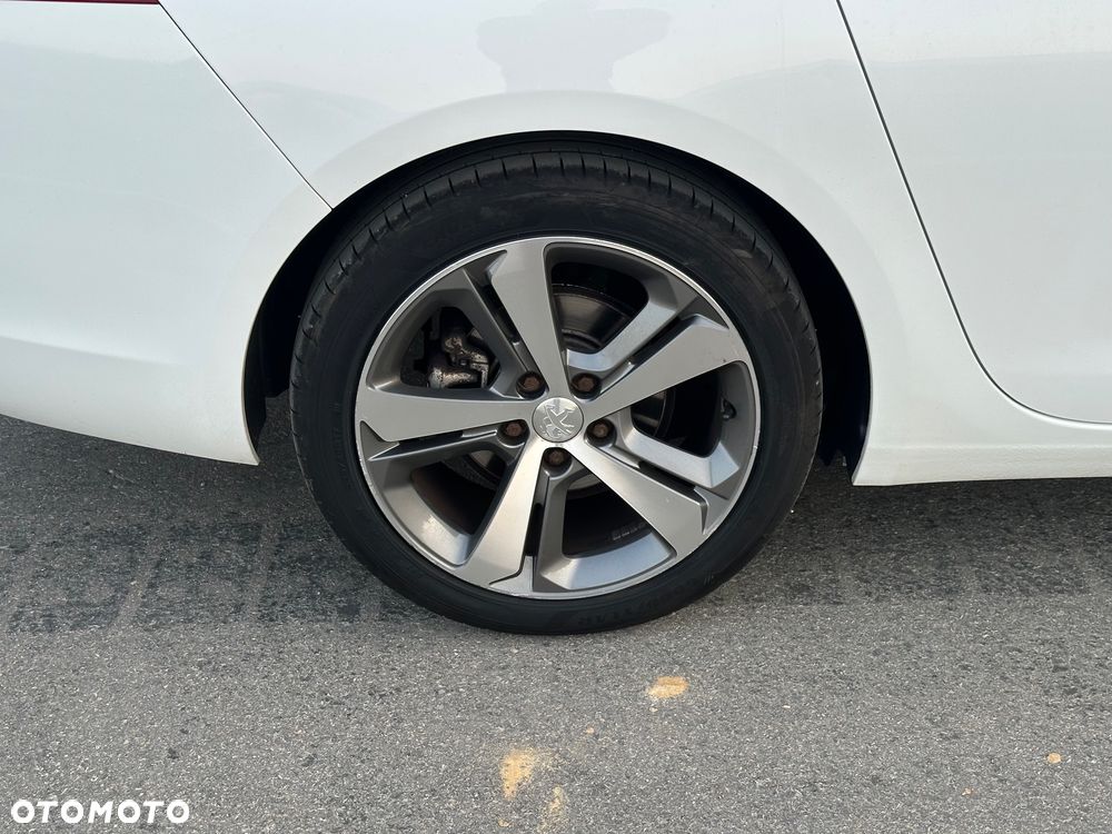 Peugeot 308 155 THP Allure - 32