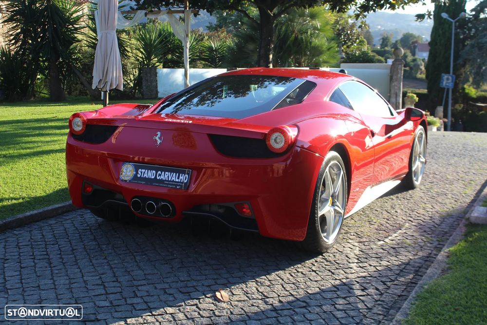 Ferrari 458 - 8