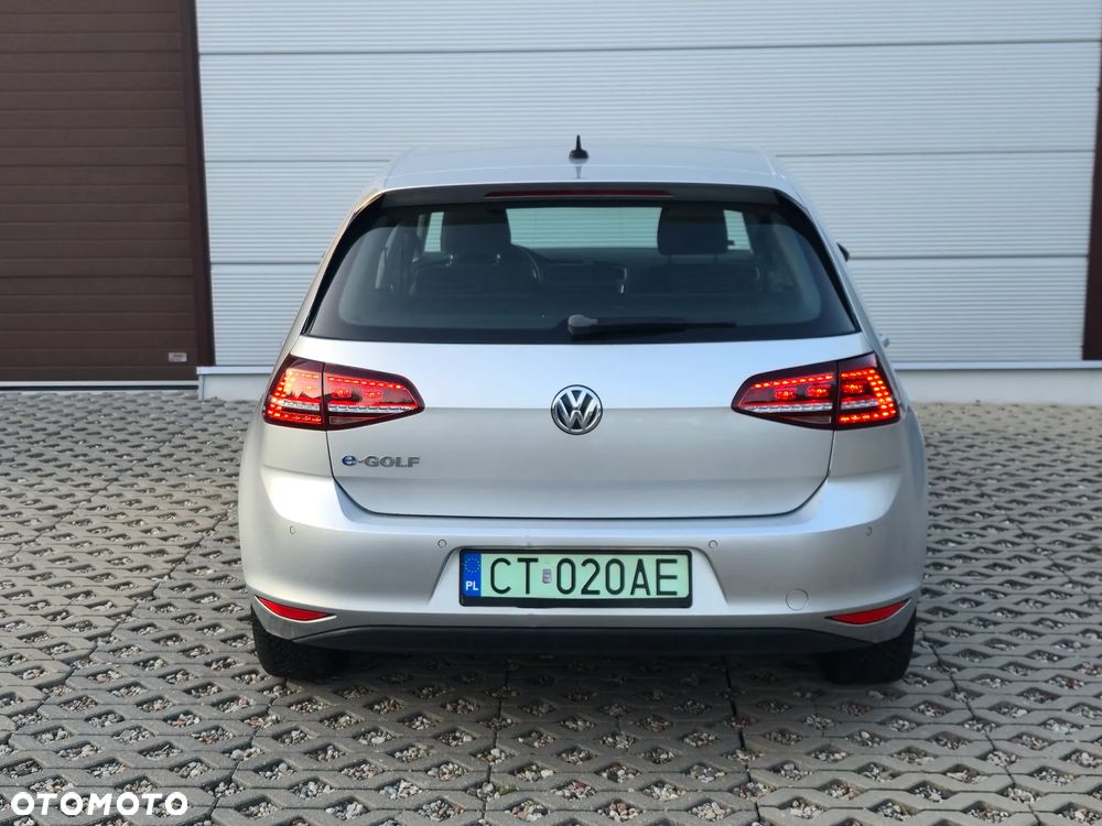 Volkswagen Golf - 18