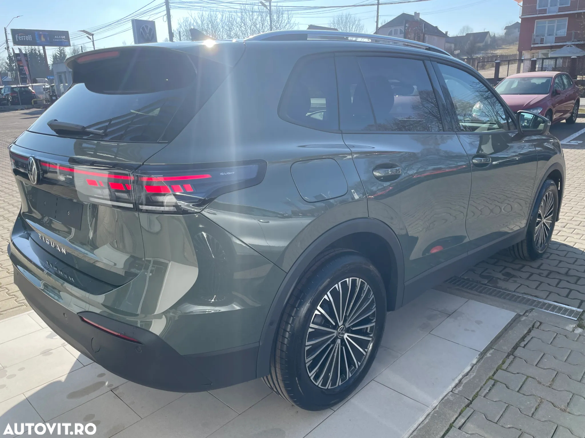 Volkswagen Tiguan 2.0 TDI DSG Life - 4