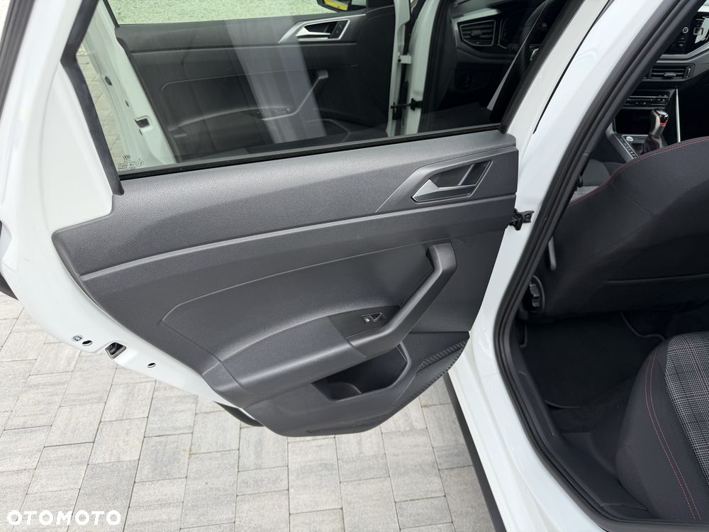 Volkswagen Polo - 18