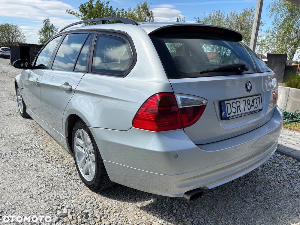 BMW Seria 3 320d - 4